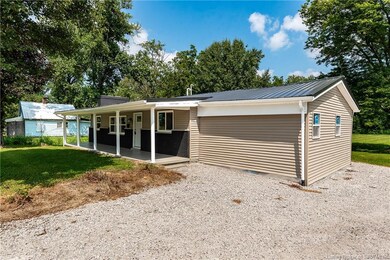 239 S High St, Austin, IN 47102 - photo 2