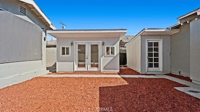 809 N Tamarind Ave, Compton, CA 90220 - photo 5