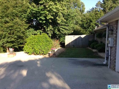 4985 Vernon St, Birmingham, AL 35235 - photo 3