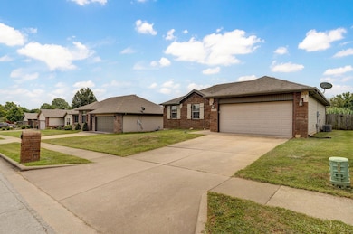 4406 W Tilden St, Springfield, MO 65802 - photo 3