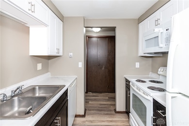 1792 Cherokee Dr unit F, Dayton, OH 45449 - photo 7