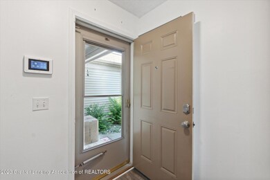 08-7109-Medallion-Dr-Unit-#3-Lansing-MI-