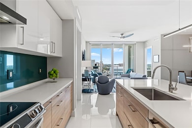 The Mark unit 905, Sarasota, FL 34236 - photo 4