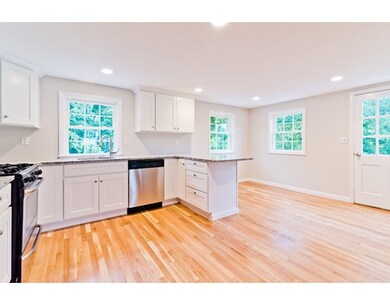 47 Parkwood Dr, Pepperell, MA 01463 - photo 4