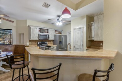 705 Oakmont Dr, Ennis, TX 75119 - photo 6