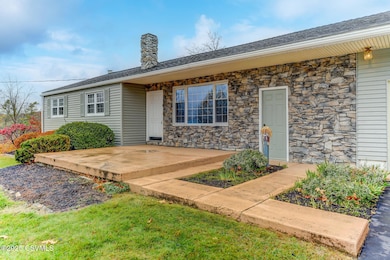 27 Upper Woodcrest Rd, Berwick, PA 18603 - photo 3