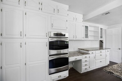 3424 S Macgregor Way, Houston, TX 77021 - photo 5