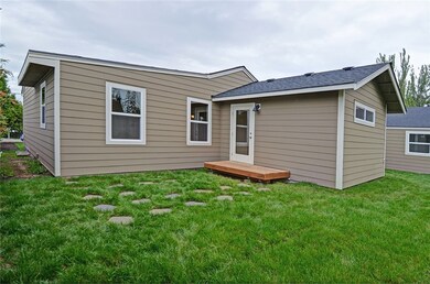 1226 Kossuth Ave, Everett, WA 98203 - photo 4