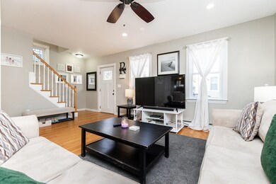 10 Pearl St, Salem, MA 01970 - photo 4