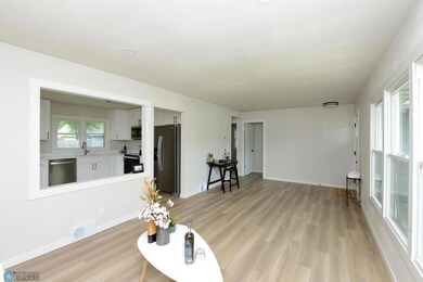 1625 5th St S, Fargo, ND 58103 - photo 5