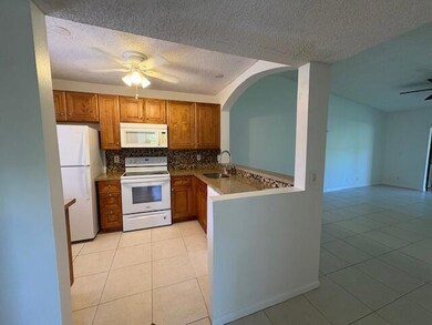 21938 Remsen Terrace unit D209, Boca Raton, FL 33433 - photo 5