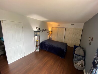 600 Naples Ct unit 501, Glenview, IL 60025 - photo 6