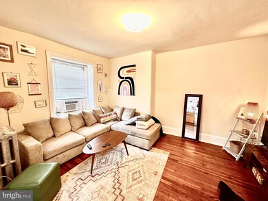 521 W Hansberry St unit 2, Philadelphia, PA 19144 - photo 3