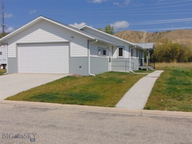 922 Pauline Dr, Anaconda, MT 59711 - photo 2