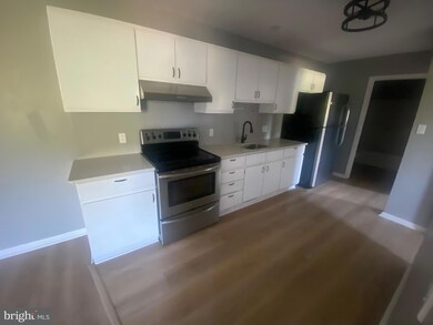 2712 N Main Ave unit 303, Scranton, PA 18508 - photo 2