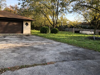 19041 Loretto Ln, Country Club Hills, IL 60478 - photo 3