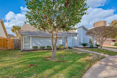 8411 Forestside Ln, Houston, TX 77095 - photo 2