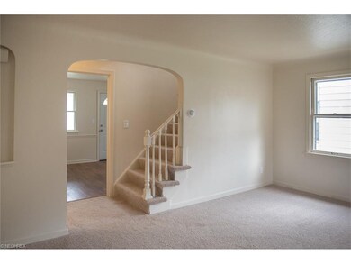 5231 Arch St, Maple Heights, OH 44137 - photo 3