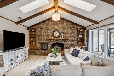 229 Hillview Dr, Hurst, TX 76054 - photo 3