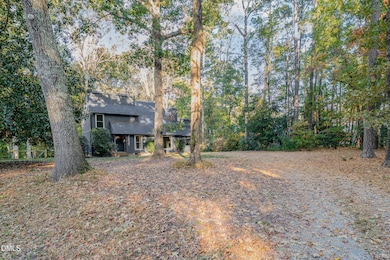 4425 Surry Ridge Cir, Apex, NC 27539 - photo 2