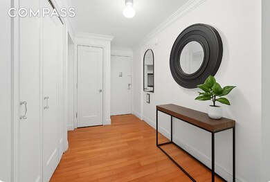 The Gramercy Plaza unit 2R, New York, NY 10003 - photo 4