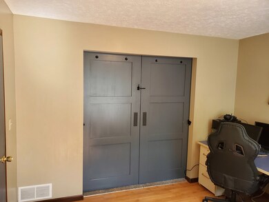 Barn doors to DR-Office