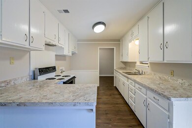 900 Dora St, Bedford, TX 76022 - photo 4