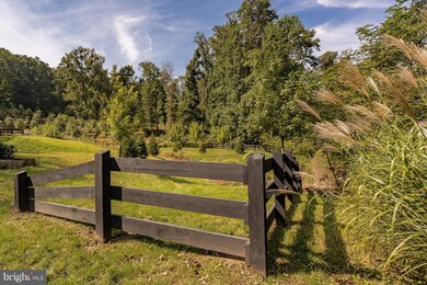 88 Woodland Ave, Hershey, PA 17033 - photo 2