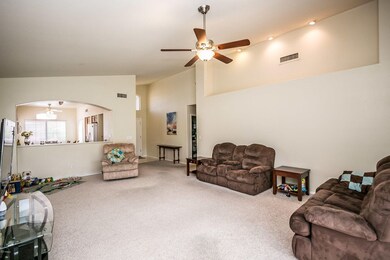 1223 E Saint John Rd-10