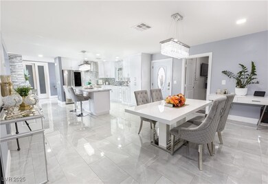 3606 Algonquin Dr, Las Vegas, NV 89169 - photo 4