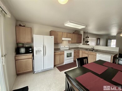 8758 Sunset Breeze Dr, Reno, NV 89506 - photo 6