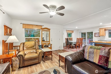 11134 Winlock Ct SE, Olympia, WA 98513 - photo 6