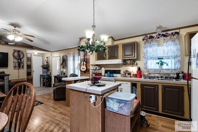 13848 Park Place, La Feria, TX 78559 - photo 5