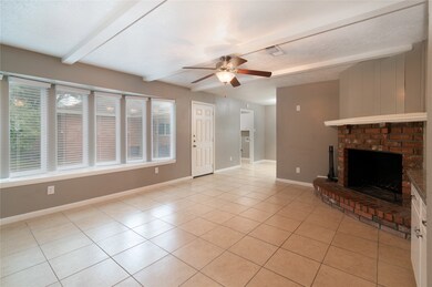 16823 Paint Rock Rd, Friendswood, TX 77546 - photo 5
