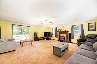 17 Tamworth Ln, MerriMacK, NH 03054 - photo 5