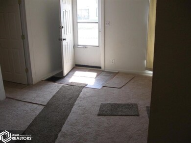 604 N 3rd Ave E, Newton, IA 50208 - photo 3