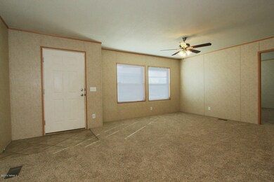 1426 E Ginter Rd Tucson AZ-large-004-Ent