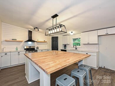 1383 C E Stewart Rd, Clover, SC 29710 - photo 6