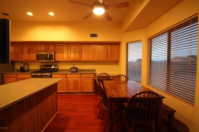 Breakfast Area.JPG