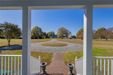 602 Cedar Pointe Dr, Weems, VA 22576 - photo 7