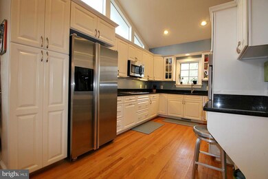 903 Parker Ave, Falls Church, VA 22046 - photo 6