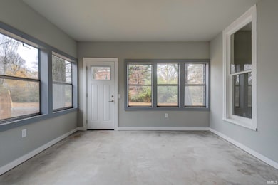 27 N Comstock St, Wabash, IN 46992 - photo 3