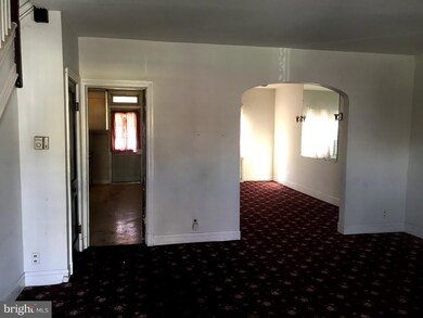 808 Lyndhurst St, Baltimore, MD 21229 - photo 5