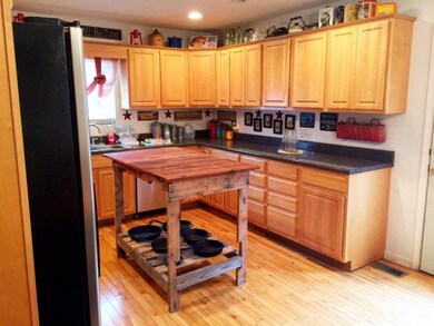 Plenty of Cabinets