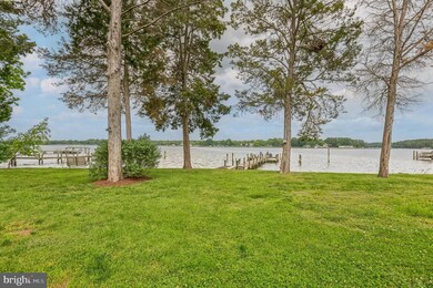 11930 Limestone Ct, Swan Point, MD 20645 - photo 2