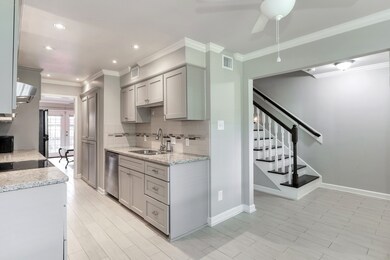 10350 Longmont Dr unit 46/4, Houston, TX 77042 - photo 5