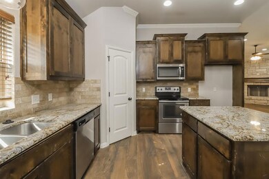 3214 Main St, Granbury, TX 76049 - photo 4