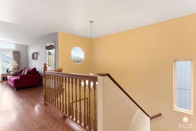 6404CobblecreekNew(2of16)