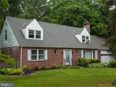 8116 Washington Ln, Wyncote, PA 19095 - photo 2