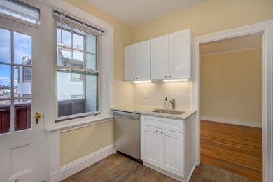 321 Tappan St unit 6, Brookline, MA 02445 - photo 6